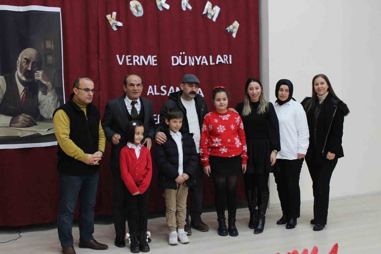 Bayburt’ta İstiklal Marşı’nı güzel okuma yarışması düzenlendi
