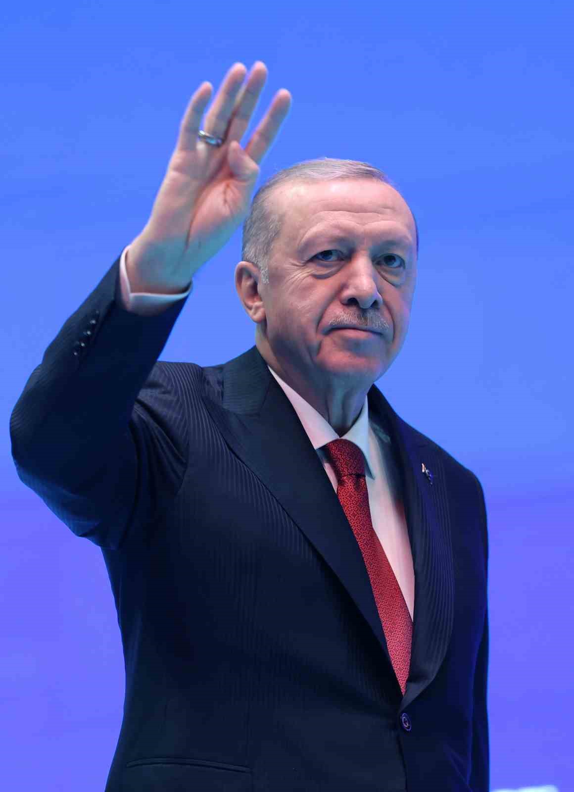 Cumhurbaşkanı Erdoğan: "Samsun-Ankara YHT projemizi mutlaka hayata geçireceğiz"
