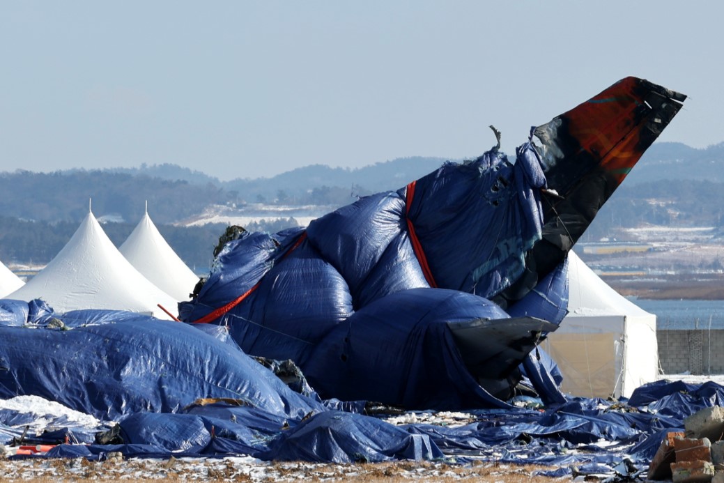 Güney Kore: “Jeju Air uçağındaki kara kutu çarpmadan 4 dakika önce veri kaydını durdurmuş”