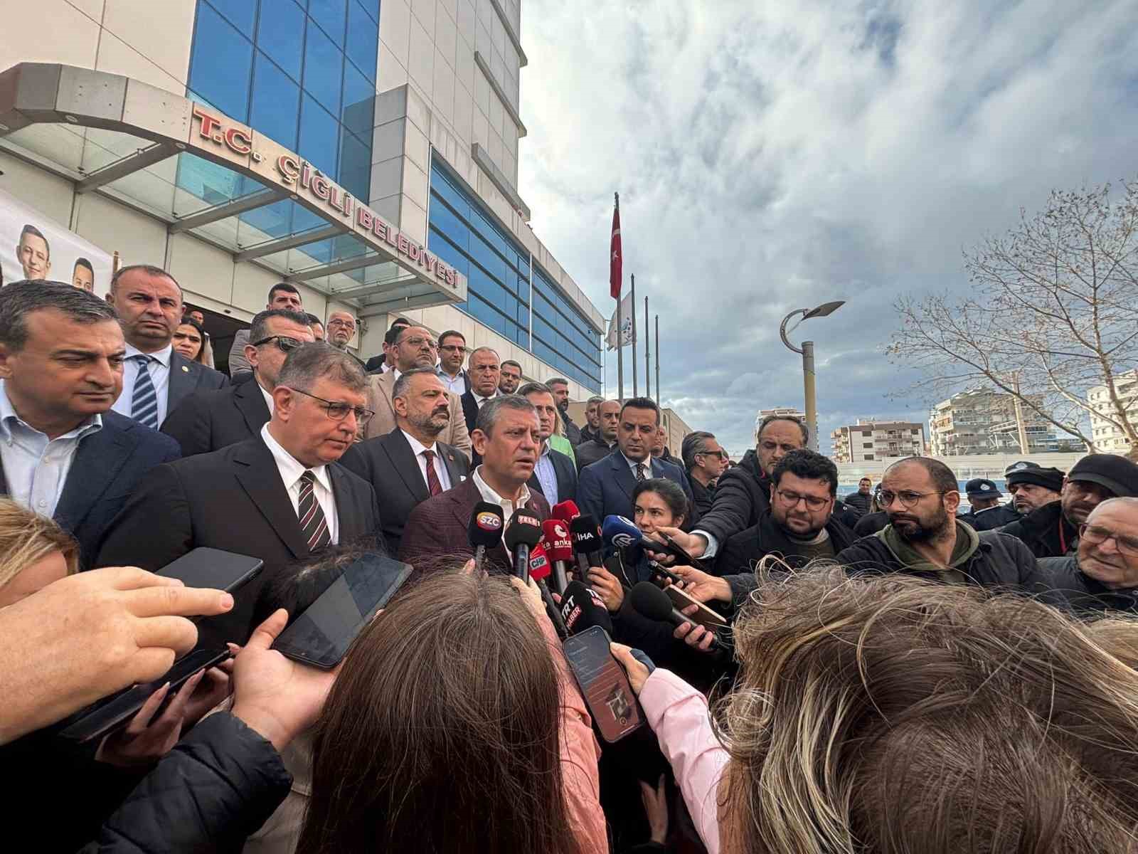 CHP lideri Özel’den seçim için ’hazırız’ mesajı
