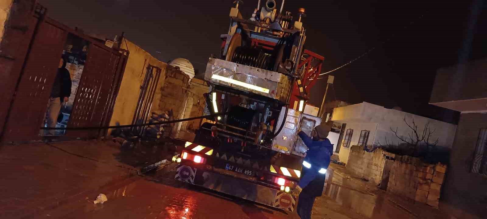 MARSU, gece boyunca yağış mesaisini sürdürdü
